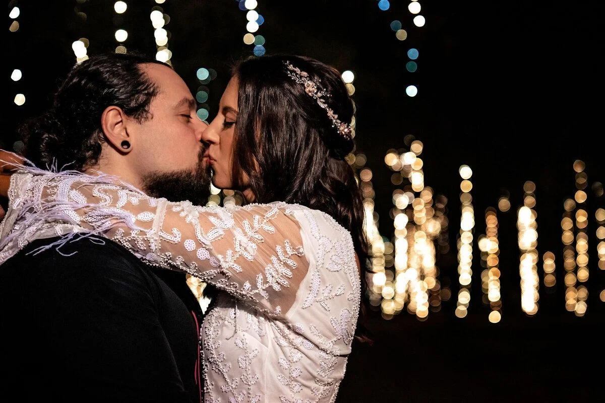 Black-and-white dance before the sparklers