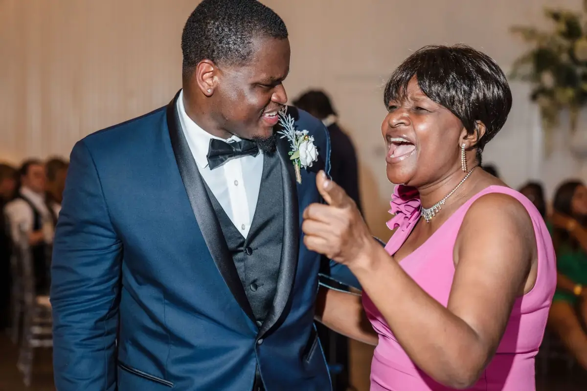 Heartfelt dance with a guest in pink
